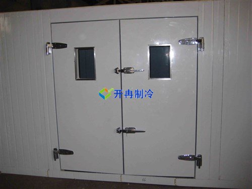 常規獸藥疫苗冷庫，冷庫門